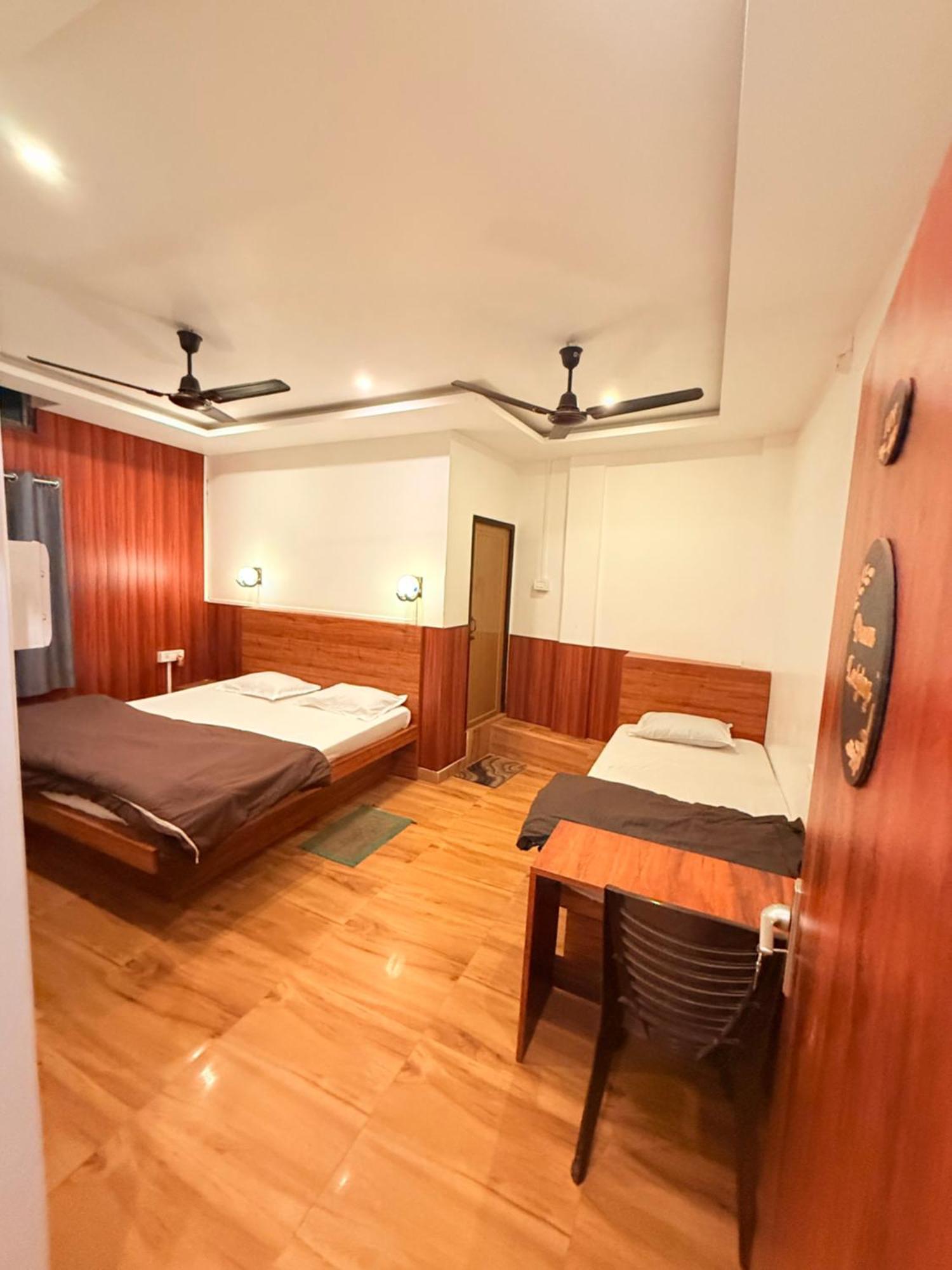 Dream Lodging Silchar Luaran gambar