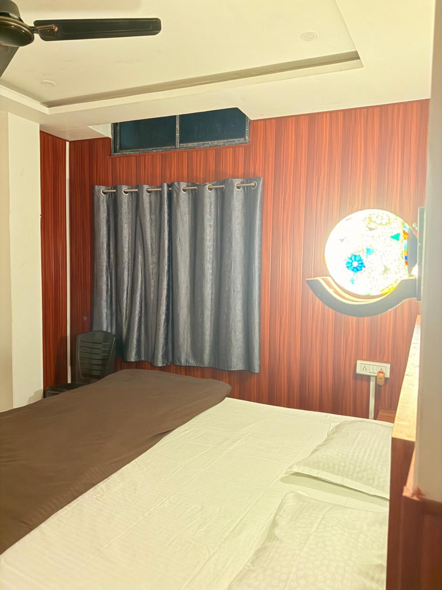 Dream Lodging Silchar Luaran gambar